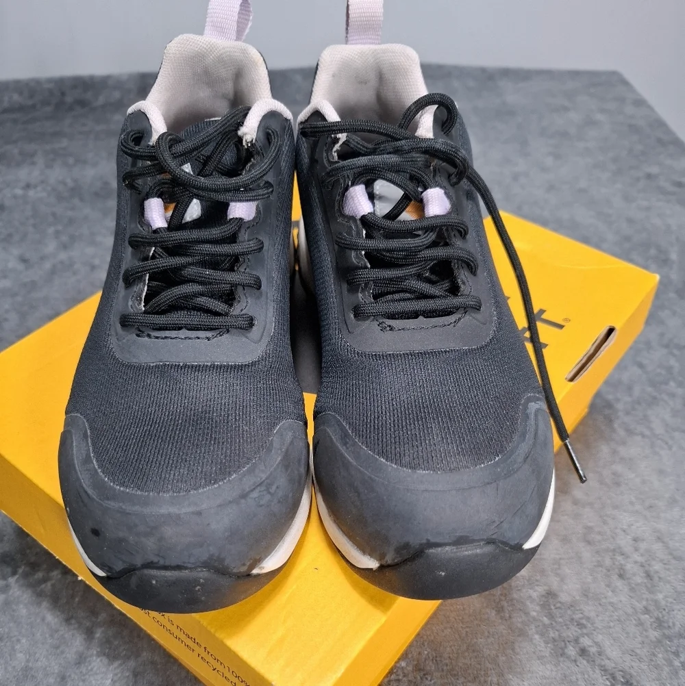 Carhartt Women's Work Shoes Sneakers in Black and Light Pink Safety Toe Size 6 - Picture 2 of 12